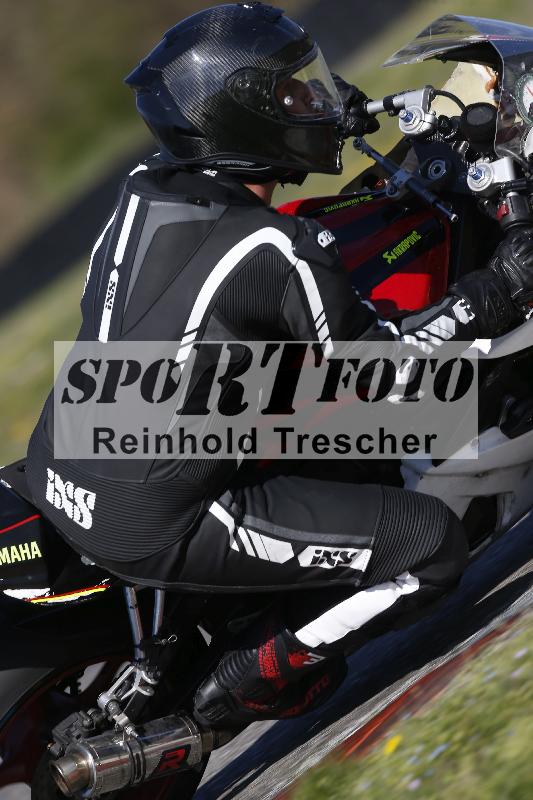 Archiv-2025/03 04.04.2025 TZ Motorsport ADR/Gruppe rot/backside